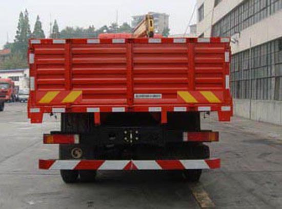 十通三軸隨車起重運(yùn)輸車國(guó)四隨車吊